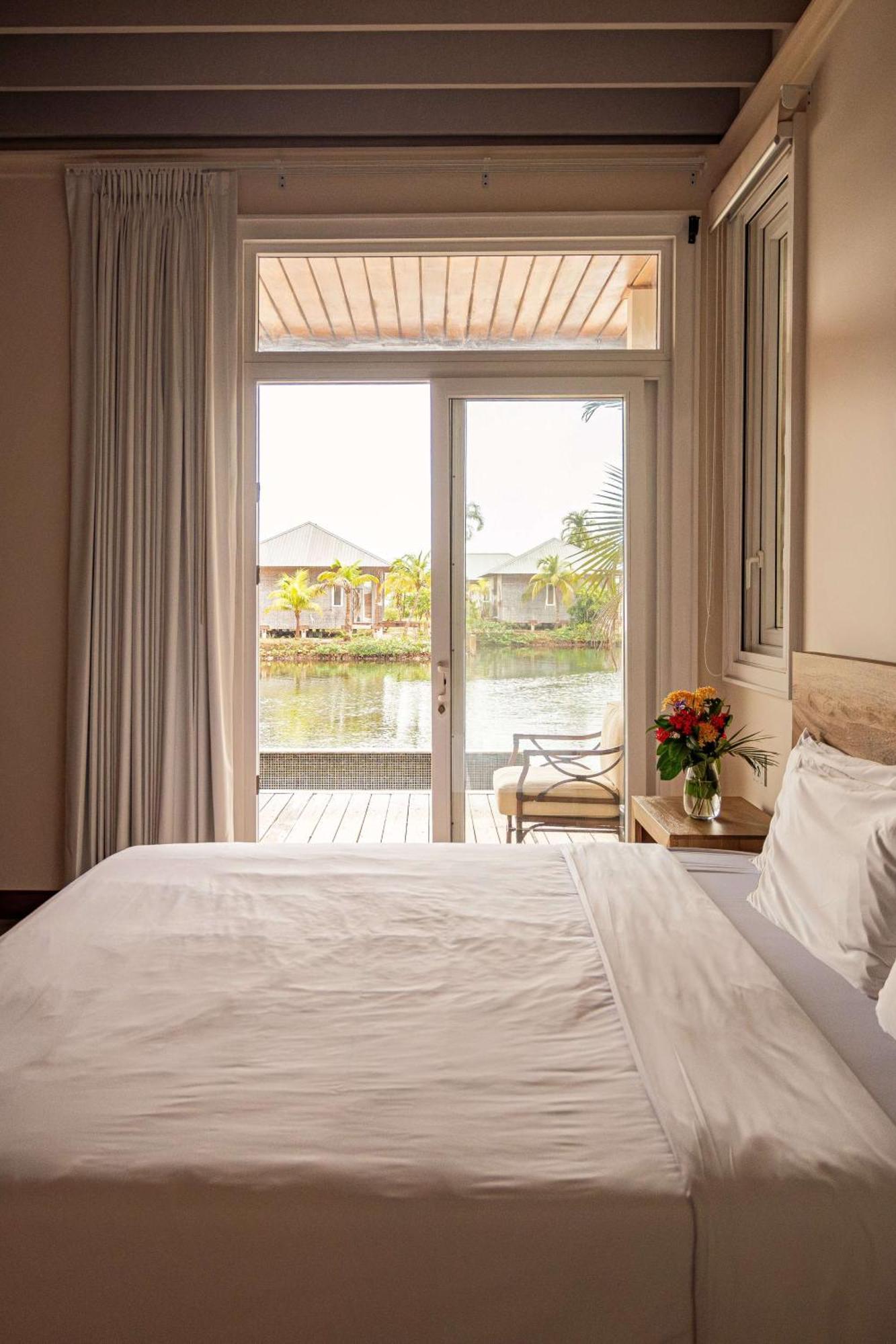 Itz'Ana Resort & Residences Placencia Bagian luar foto